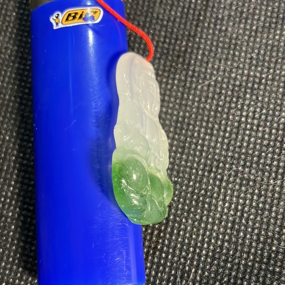 Ice jade pendant - Picture 7 of 9